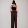Croptop con Tirantes finos Color Neutro, detallado en Smoking. - Imagen 3
